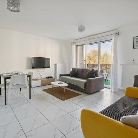 Appartement Chic Apart With Balcony Near Paris à Ivry-sur-Seine Extérieur photo
